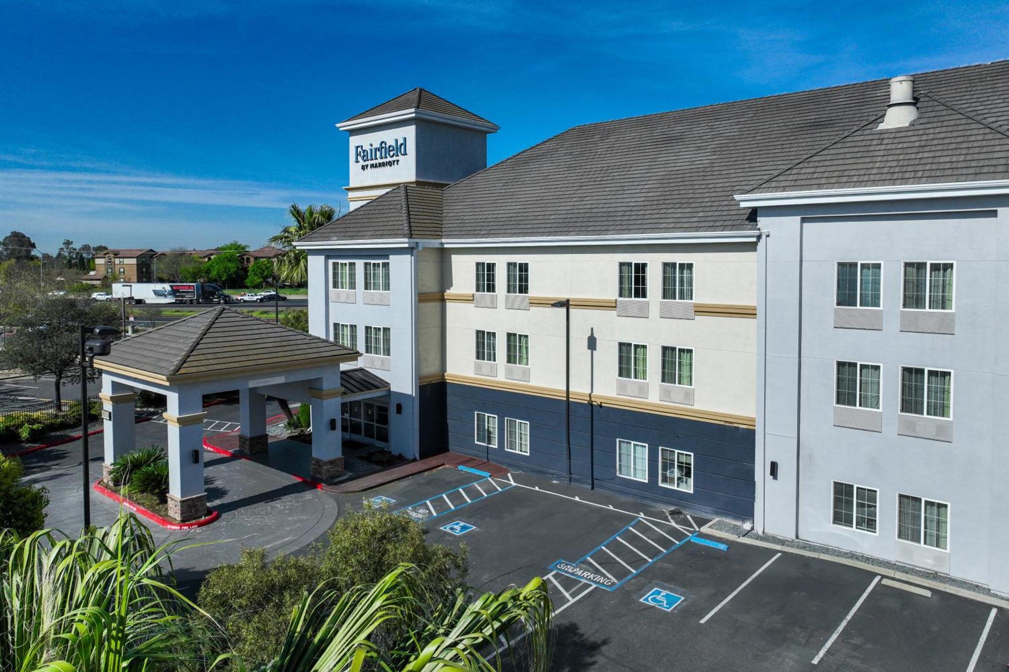 Fairfield Inn And Suites By Marriott Элк-Гров Экстерьер фото