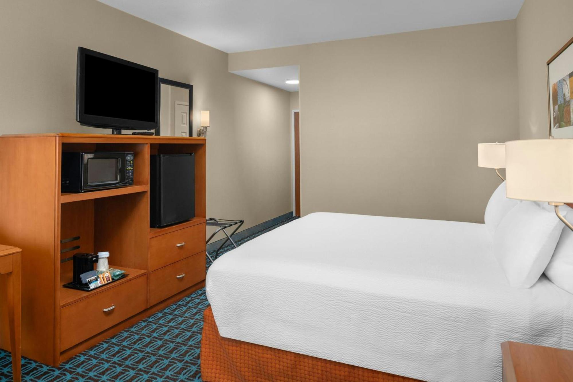 Fairfield Inn And Suites By Marriott Элк-Гров Экстерьер фото